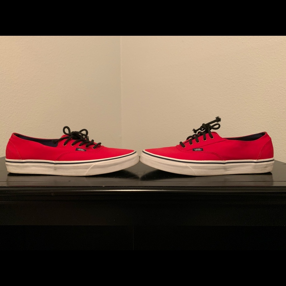 Men’s Vans Authentic Shoes